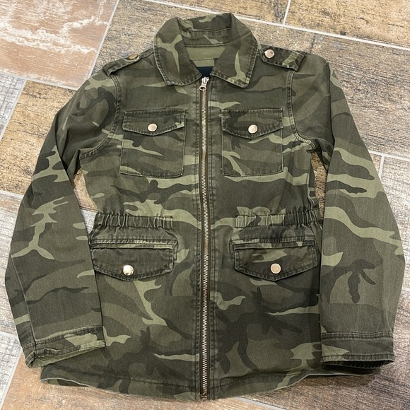 Me Jane Girls Green Camo Jacket Full Zip Size 10 - Picture 1 of 6